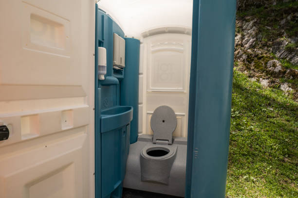 Best Emergency porta potty rental  in Mantua, VA